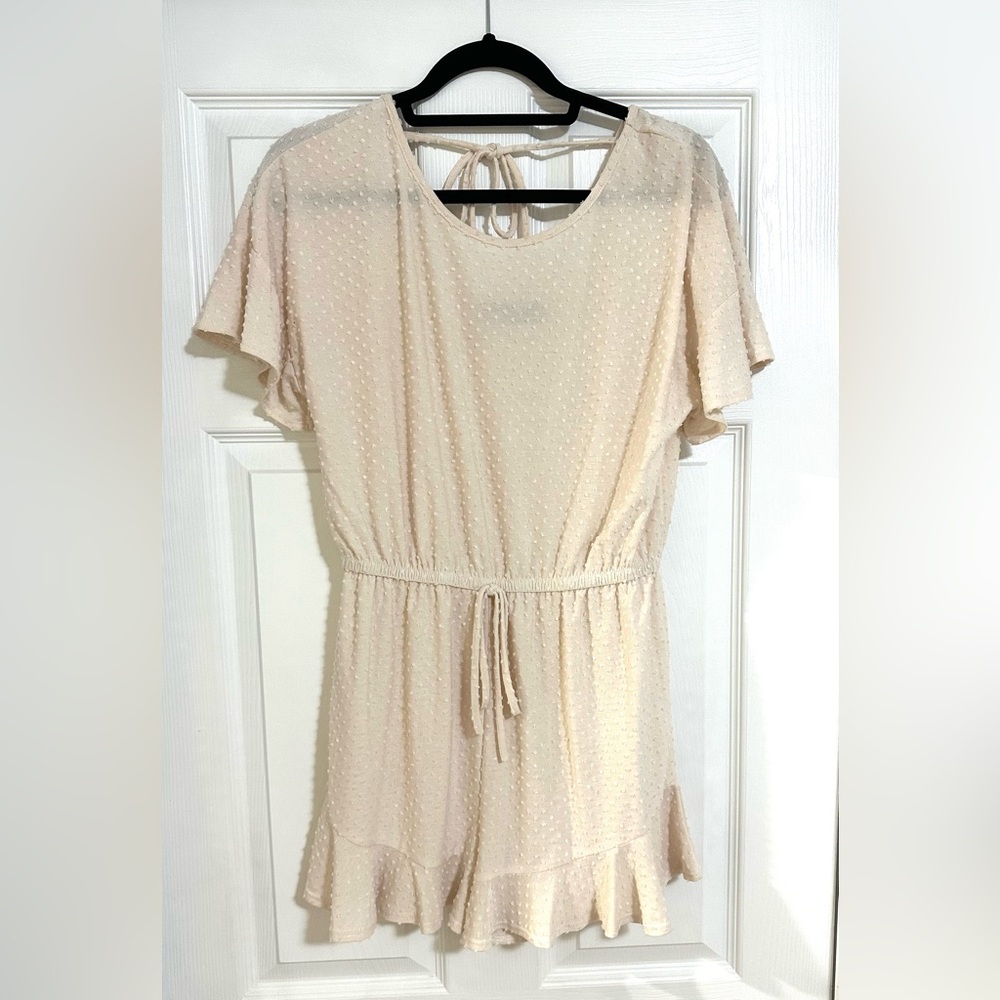 Cute & stretchy romper!